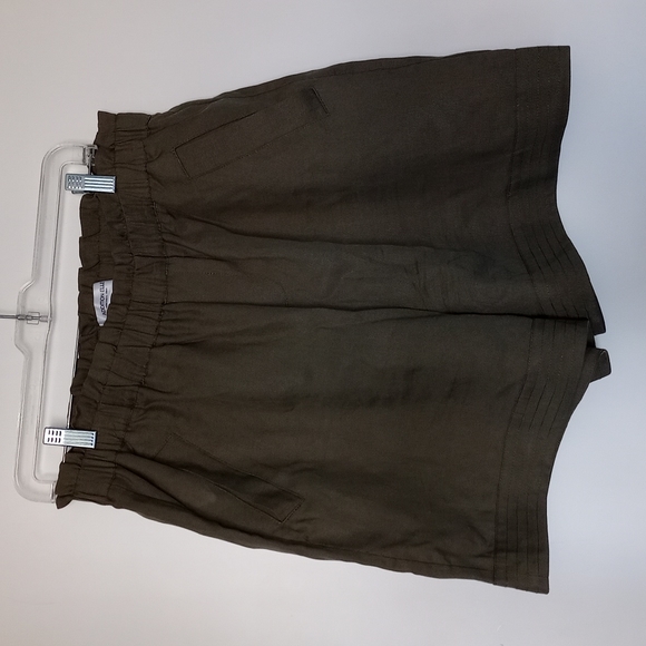 Addition Elle loose fit shorts - Picture 1 of 9